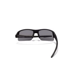 HAWKERS Lunettes De Soleil Pour Hommes Et Femmes POLARISÉ NOIR FONCÉ - BAT 9 HAWKERS Lunettes De Soleil Pour Hommes Et Femmes POLARISÉ NOIR FONCÉ - BAT -Équipement De Surf lunettes de soleil pour hommes et femmes polarise noir fonce bat 3