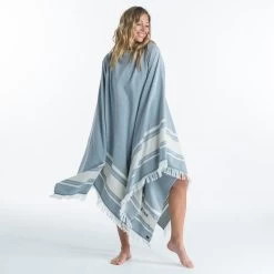 Serviette De Plage Poncho 190 X 190 Cm - Gris Bleu 18 Serviette De Plage Poncho 190 X 190 Cm - Gris Bleu -Équipement De Surf serviette de plage poncho 190 x 190 cm gris bleu 8